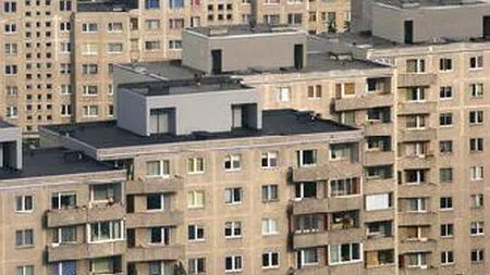 Românii trăiesc înghesuiţi în case, în schimb sunt proprietari