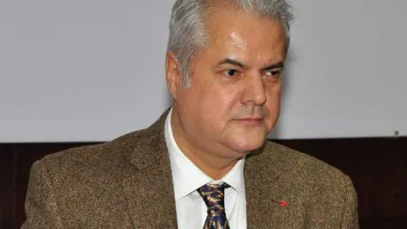 Adrian Năstase îşi pierde mandatul de deputat