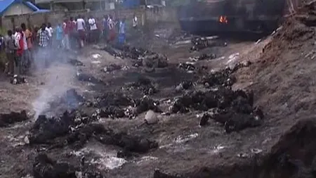 TRAGEDIE în Nigeria: 92 de persoane au murit carbonizate în timp ce furau combustibil