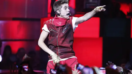 Justin Bieber, dat în judecată de un fan