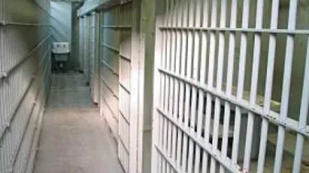 ŞOCANT! Doi deţinuţi din aceeaşi celulă s-au sinucis în penitenciarul de la Poarta Albă