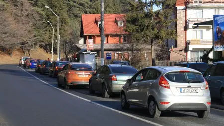 Trafic foarte aglomerat pe DN1, între Comarnic şi Buşteni