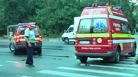 Impact violent în Capitală. Un bărbat a fost lovit în plin imediat ce a coborât din autobuz