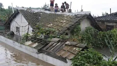 Stare de alertă în Coreea de Nord din cauza inundaţiilor: 169 de morţi VIDEO