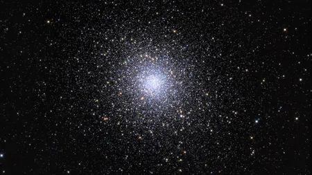IMAGINE FEERICĂ: Roiul stelar Messier 5, în toată splendoarea lui