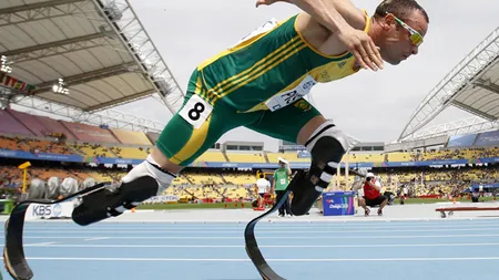 JO 2012. Oscar Pistorius, atletul cu picioarele amputate, a ratat calificarea în finala la 400m