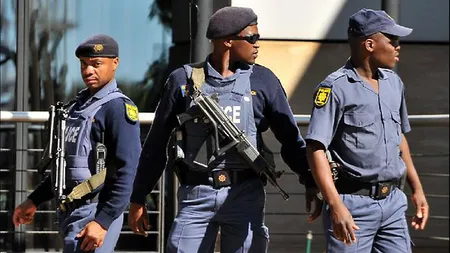 Poliţia sud-africană a deschis focul spre minerii protestatari, omorând şapte persoane