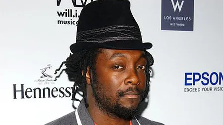 Will.i.am, membru al grupului Black Eyed Peas, se întoarce la şcoală