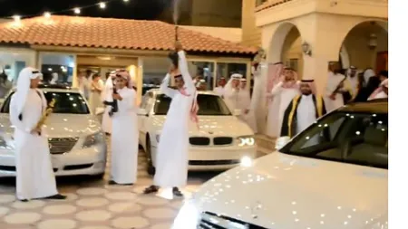 Cum se distrează nuntaşii în Arabia Saudită VIDEO