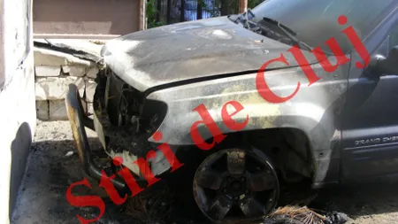 ATAC MAFIOT la Cluj: Maşina unui politician, incendiată în faţa casei FOTO şi VIDEO