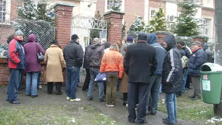 Protest al unor părinţi şi elevi faţă de desfiinţarea şcolii din localitate