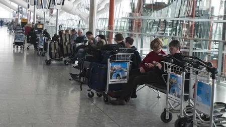 Aeroporturile J.F. Kennedy şi Newark au fost redeschise după trecerea uraganului Sandy