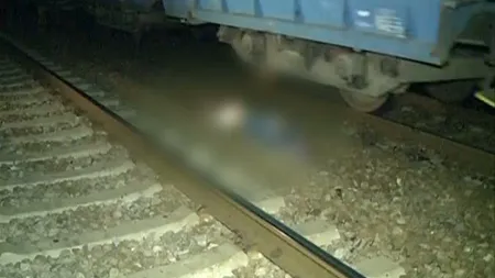 Poliţiştii fac un experiment judiciar în cazul elevei care a murit după ce a căzut din tren