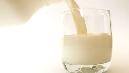 Cum se falsifică laptele şi produsele lactate