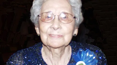 La 105 ani, este cea mai bătrână utilizatoare de Facebook din lume