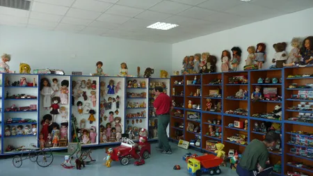 12.000 de jucării, strânse în 40 de ani. Copilăria ascunsă a ultimului secol GALERIE FOTO