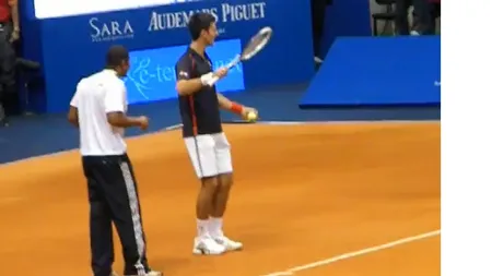 Novak Djokovici, show la Rio de Janeiro: Tenismenul a fost masat de modele şi a dansat VIDEO