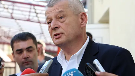 Buchetul lui Oprescu pentru Cotroceni: Singura mea rugăminte a fost să nu îi pună verze VIDEO