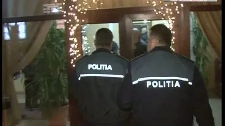 Braşov: Doi candidaţi ARD care au organizat o pomană electorală, s-au trezit cu poliţia la uşă VIDEO