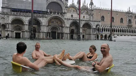 IMAGINI INCREDIBILE cu Veneţia sub apă: Oraşul este inundat în proporţie de 70% FOTO