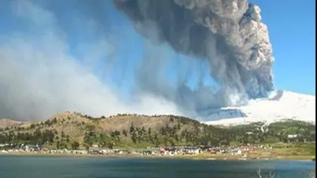 ALERTĂ GALBENĂ în Chile şi Argentina, după erupţia unui vulcan VIDEO
