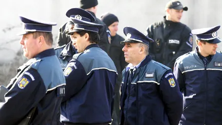 Peste 11.000 de poliţişti asigură ordinea în perioada Crăciunului