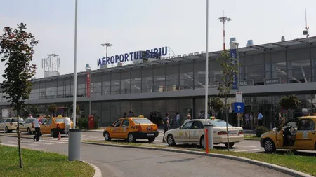 Aproape 400 de oameni, blocaţi toată noaptea pe aeroportul din Sibiu, din cauza ceţii