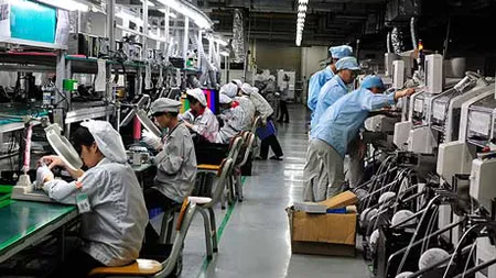 Apple renunţă la un furnizor din China după ce a descoperit că 74 dintre angajaţi sunt minori