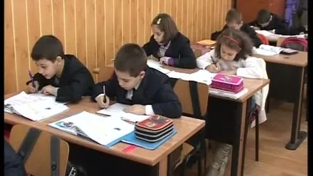 Noutăţi în educaţie. Ce îi aşteaptă pe elevi în anul 2013 VIDEO