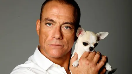 Fiica lui Jean-Claude Van Damme vrea să urmeze cariera tatălui. Fotografii cu tânăra extrem de sexy