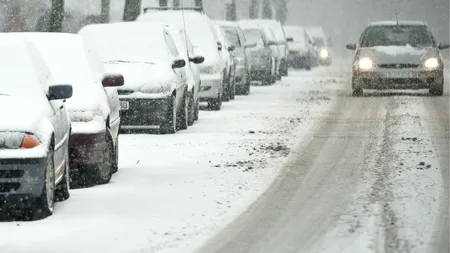 Se circulă în condiţii de iarnă pe majoritatea şoselelor din ţară. Vezi DRUMURILE CU ZĂPADĂ