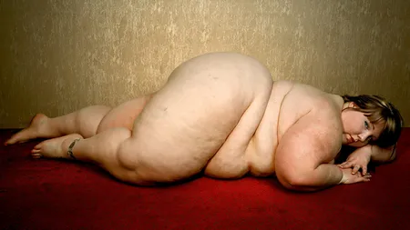 Proiect controversat: Nuduri artistice cu femei obeze GALERIE FOTO