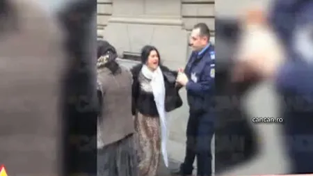 Două femei rome s-au bătut în faţa Judecătoriei Sectorului 4 VIDEO