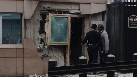 ATAC SINUCIGAŞ la ambasada SUA din Ankara. Două persoane au murit, mai multe sunt rănite VIDEO