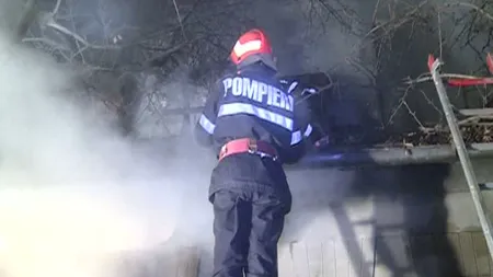 Incendiu în Cotroceni: O casă a luat foc din cauza unui scurtcircuit VIDEO