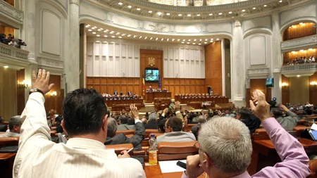 Moţiunea Oltchim, dezbătută în plenul Camerei Deputaţilor. PDL acuză 