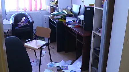Şcoala lui Ion Creangă din Humuleşti, vandalizată VIDEO