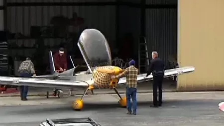 ŞOCANT: Un bărbat a fost aruncat din propriul avion în timpul zborului