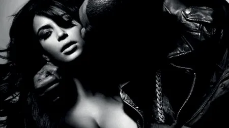 Kanye West şi Kim Kardardashian, în ipostaze intime, îmbrăţişaţi şi goi FOTO