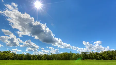 Vremea se încălzeşte, dar ploile vor mai apărea local. PROGNOZA METEO PE TREI ZILE