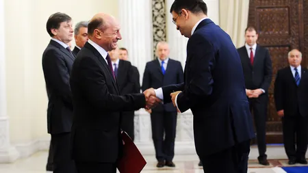Robert Cazanciuc, uns ministru al Justiţiei. Băsescu: Şampania rămâne ca la Guvernul Boc. Nu avem