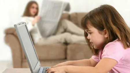 Aplicaţii care îi ajută pe părinţi să monitorizeze felul în care copiii lor folosesc Internetul
