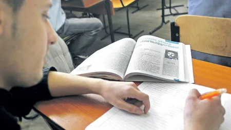 MEN intenţionează să introducă manuale noi începând cu anul şcolar 2013-2014