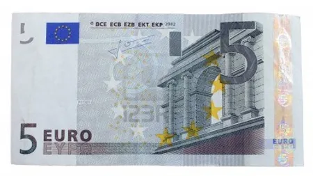 Noua bancnotă de 5 euro, REFUZATĂ de comercianţii în Belgia