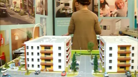 Ofertă la târgul imobiliar: garsoniera de 18.000 de euro şi vila de lux cu 16 toalete VIDEO