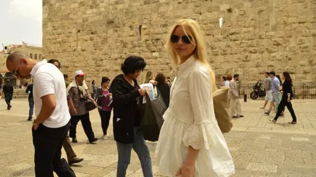 Laura Cosoi petrece Paştele la Ierusalim GALERIE FOTO