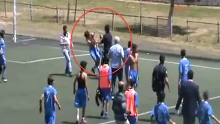 Scene inacceptabile în Turcia. Poliţia a folosit spray cu piper împotriva jucătorilor de 14 ani