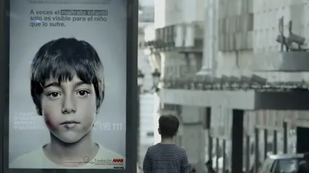 Posterul împotriva abuzului pe care doar copiii îl pot vedea VIDEO