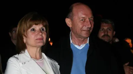 Preşedintele Băsescu şi premierul Ponta petrec Paştele la mare. Vezi unde merg şi alţi politicieni