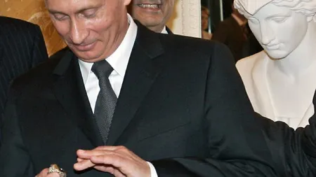 Povestea inelului cu 124 de diamante care subminează relaţiile ruso-americane
